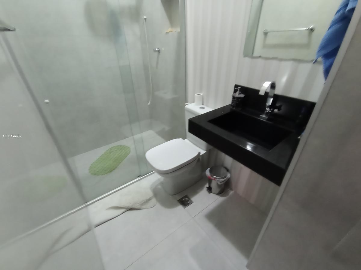 Casa, Santa Branca, 3 Quartos, 2 Vagas, 1 Suíte