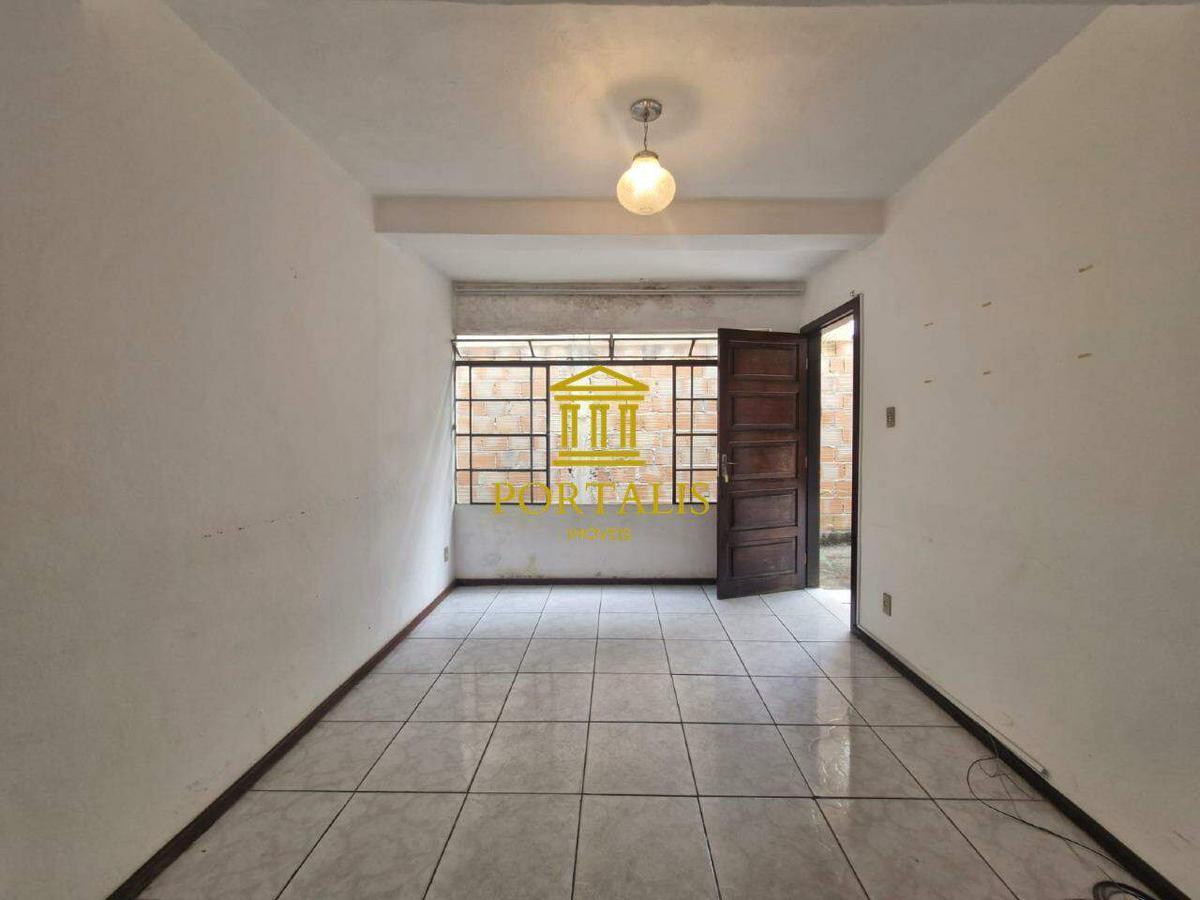 Casa, São Geraldo, 2 Quartos, 0 Vaga