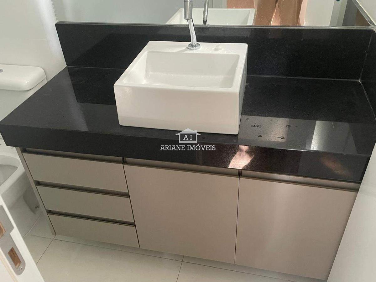 Apartamento, Vila Paris, 2 Quartos, 2 Vagas, 2 Suítes