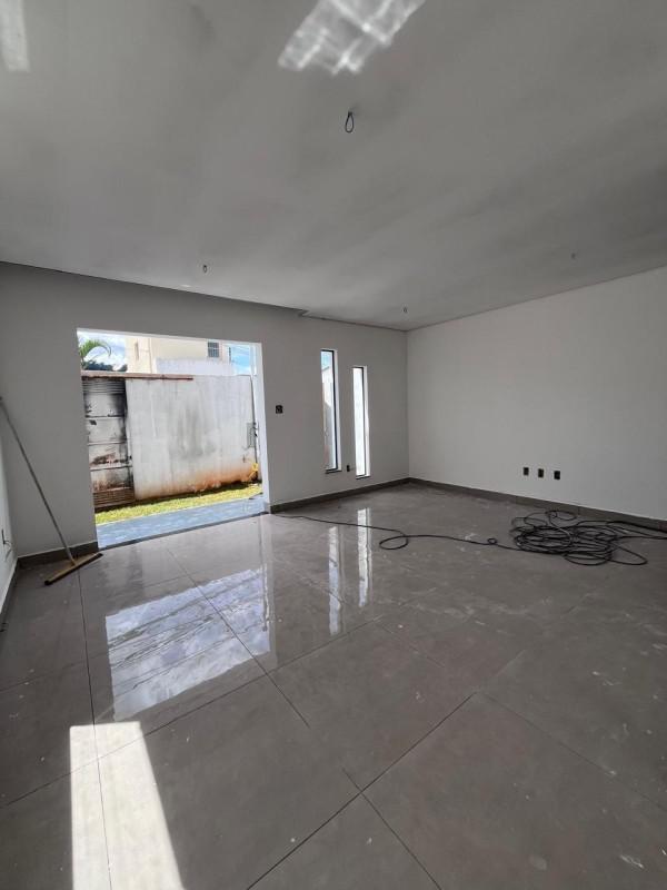 Casa, Masterville, 2 Quartos, 2 Vagas