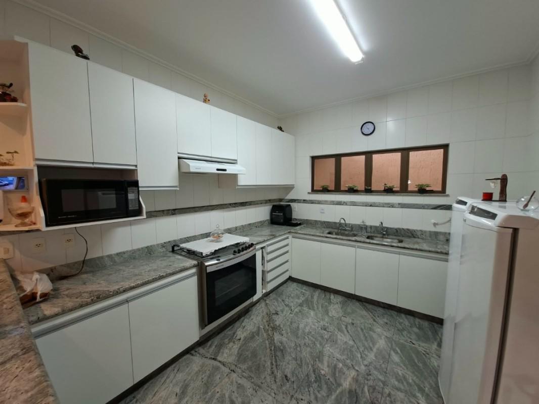 Casa, Itapoã, 4 Quartos, 2 Vagas, 1 Suíte