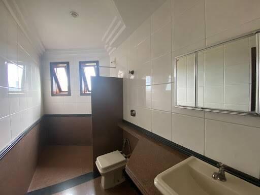 Casa, Centro, 3 Quartos, 2 Vagas, 1 Suíte