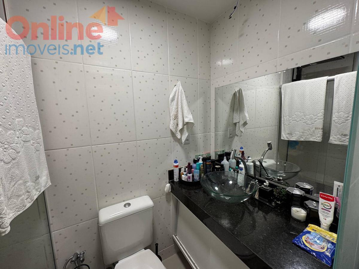 Apartamento, Castelo, 3 Quartos, 0 Vaga, 1 Suíte