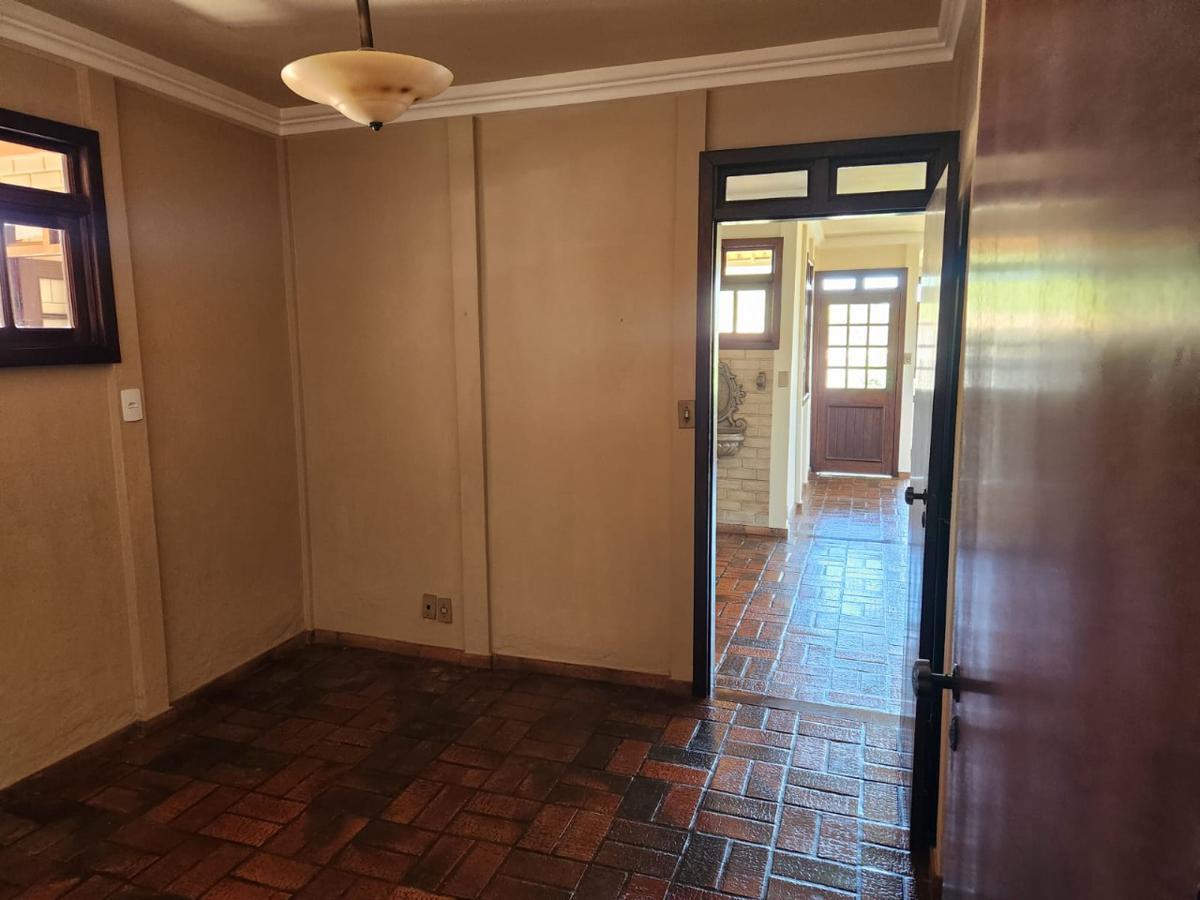 Casa, Novo Itabirito, 3 Quartos, 4 Vagas, 1 Suíte