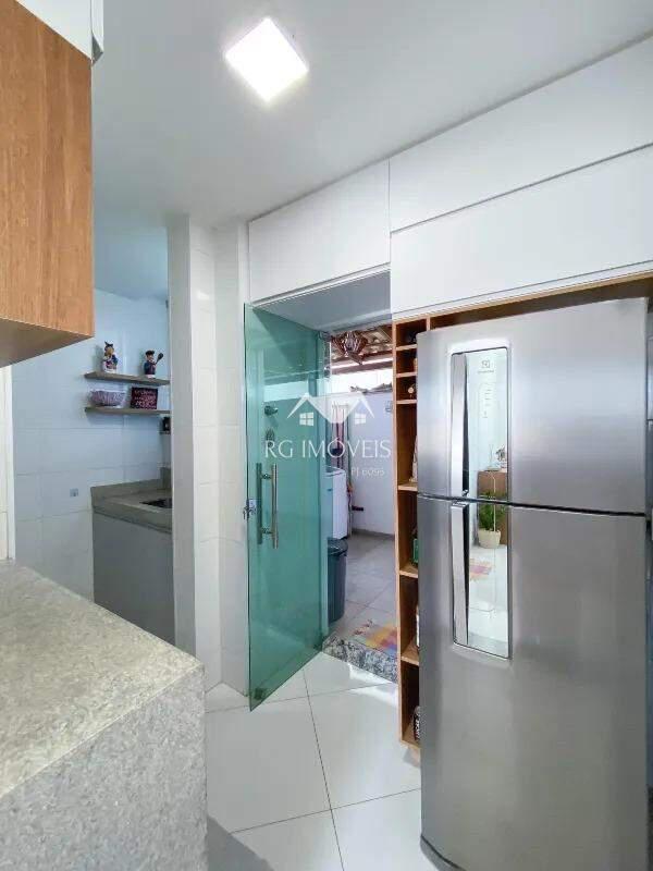 Apartamento, Miramar (barreiro), 2 Quartos, 2 Vagas, 1 Suíte