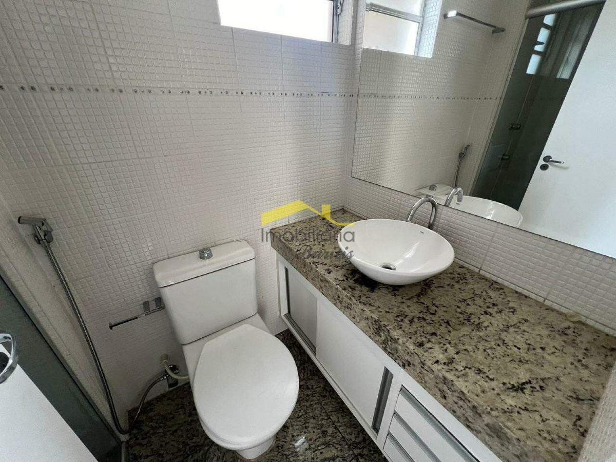 Apartamento, Estoril, 2 Quartos, 2 Vagas, 1 Suíte