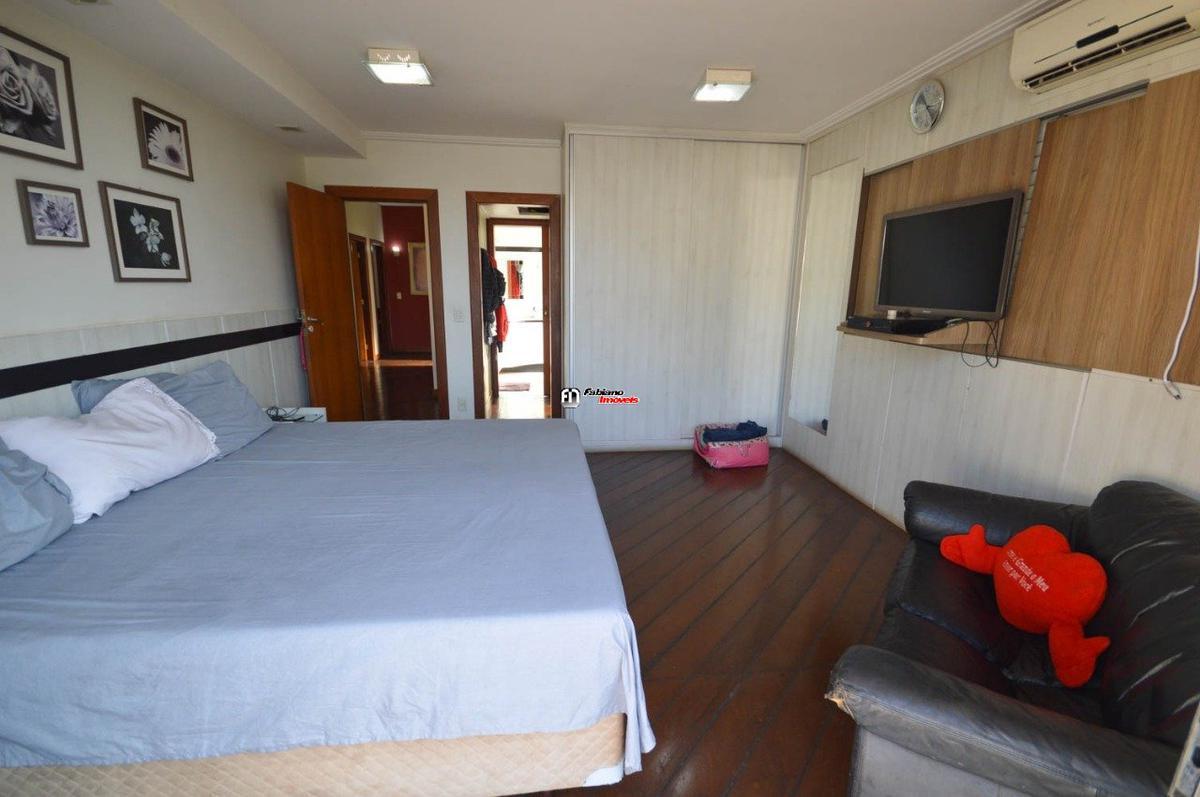 Casa, Paquetá, 5 Quartos, 4 Vagas, 3 Suítes