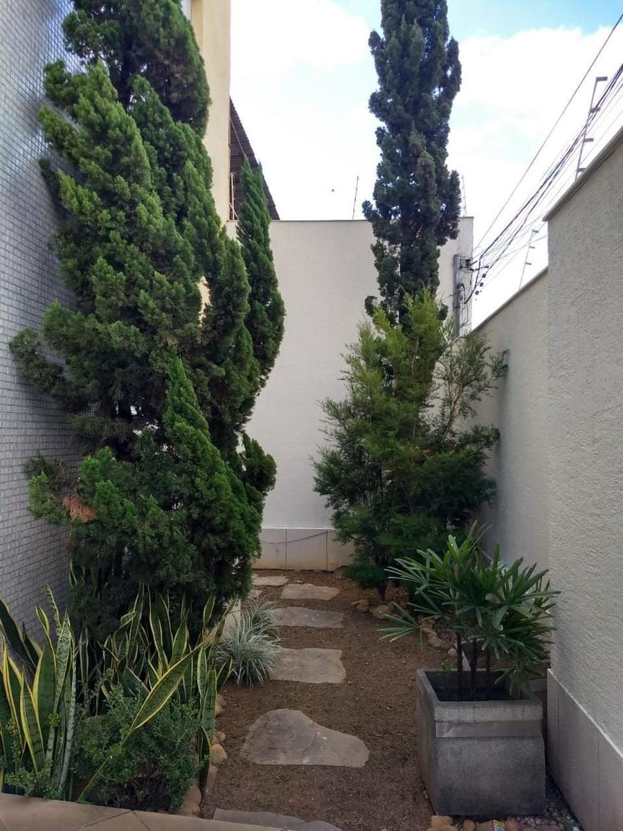Casa, Santa Maria, 5 Quartos, 3 Vagas, 1 Suíte