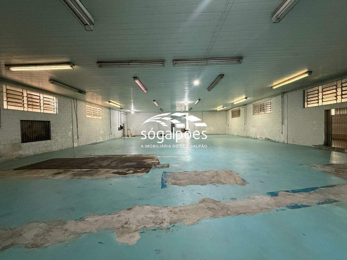 Galpão, Cincão, 20 Vagas