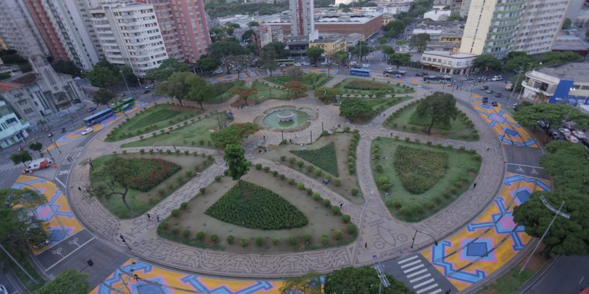 Prédio, Gutierrez, 0 Quarto, 28 Vagas