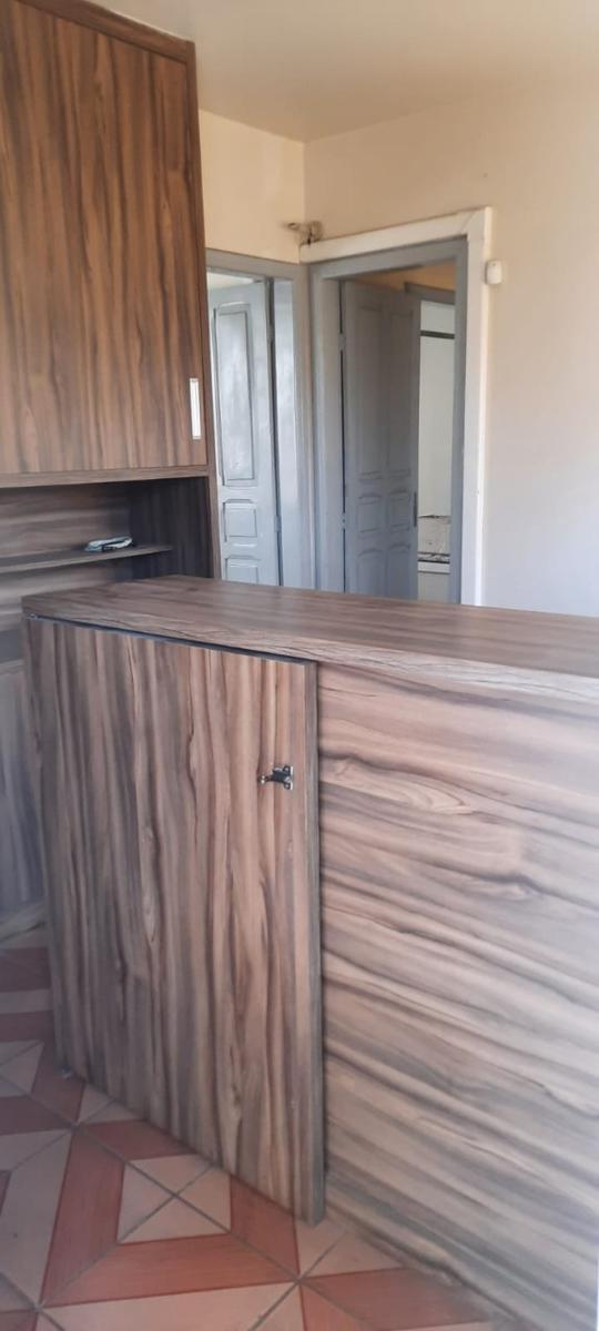 Casa Comercial, Floresta, 2 Quartos, 2 Vagas