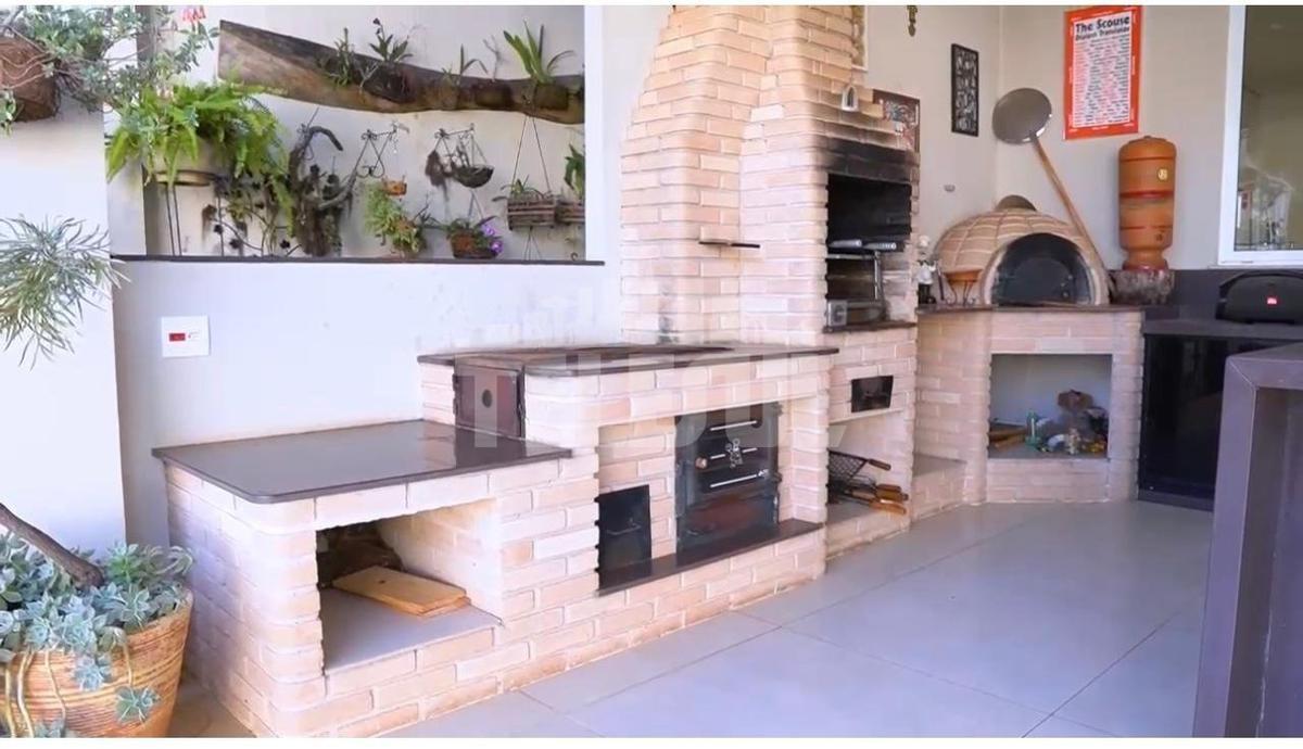 Casa, Rezende, 0 Quarto, 6 Vagas, 4 Suítes