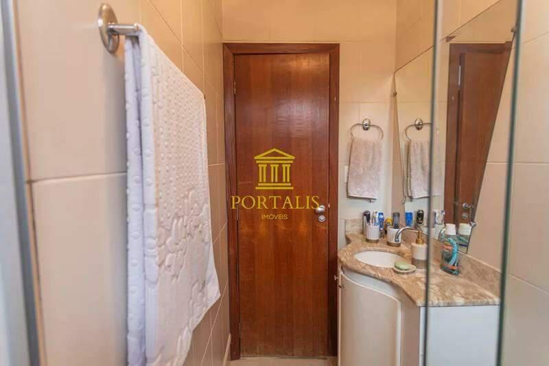 Apartamento, Serra, 2 Quartos, 2 Vagas, 1 Suíte