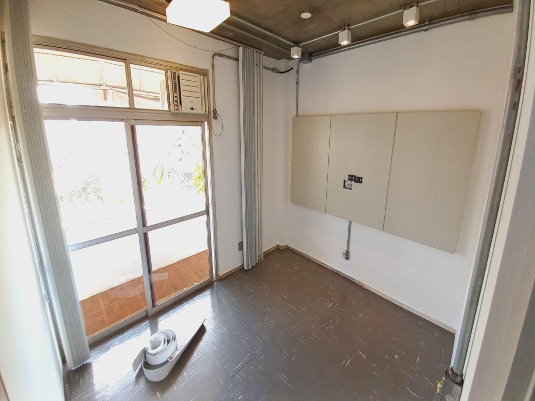 Sala, Funcionários, 0 Quarto, 1 Vaga