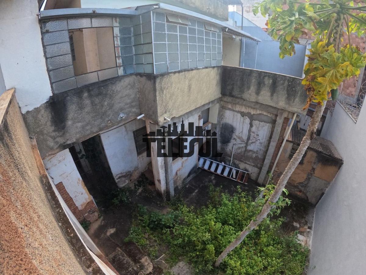 Casa, Centro, 3 Quartos, 0 Vaga