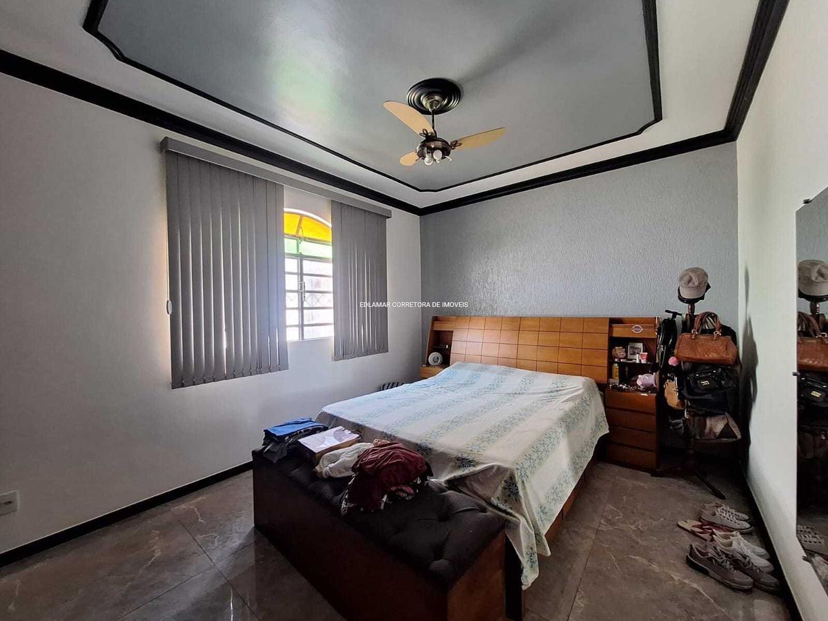 Casa, Jardim Riacho das Pedras, 3 Quartos, 8 Vagas, 2 Suítes