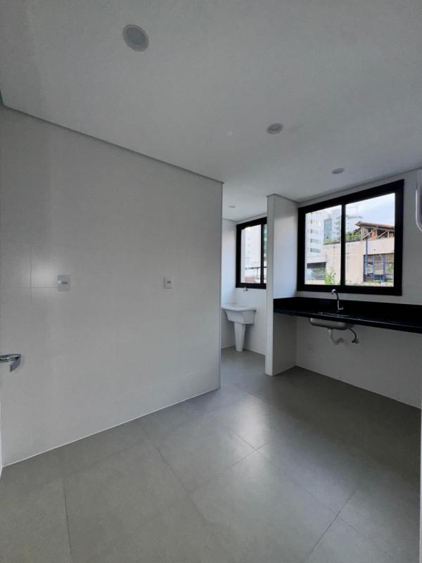 Apartamento, Sagrada Família, 3 Quartos, 2 Vagas, 1 Suíte