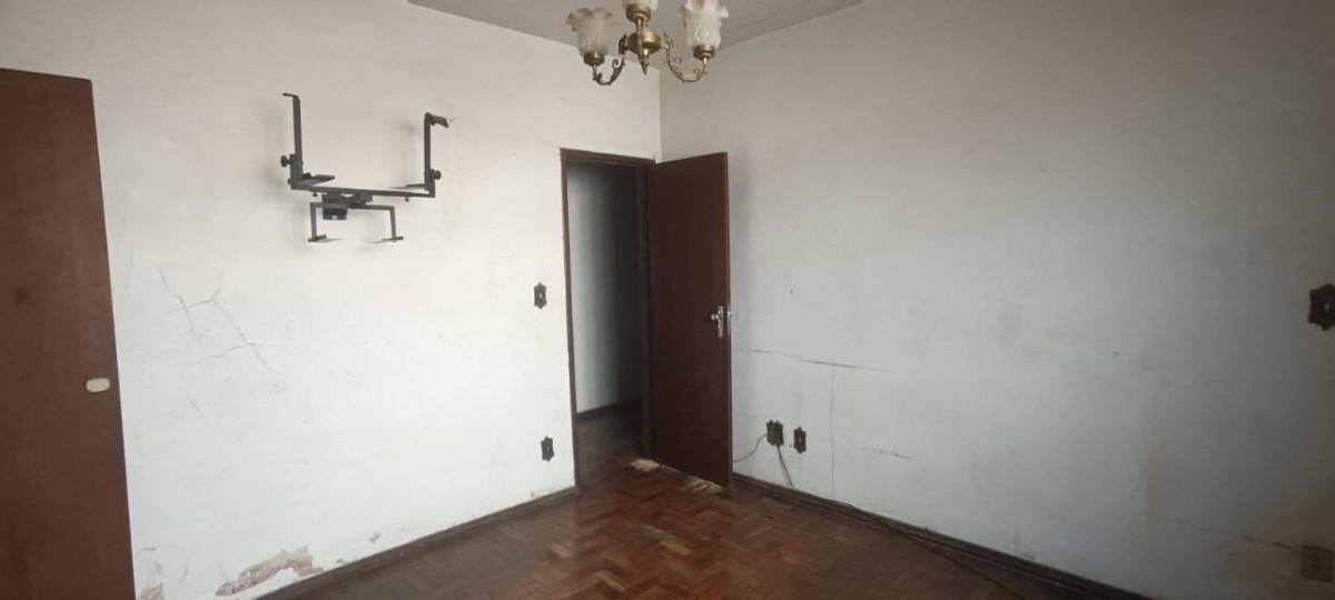 Casa, Castelo, 4 Quartos, 4 Vagas, 2 Suítes