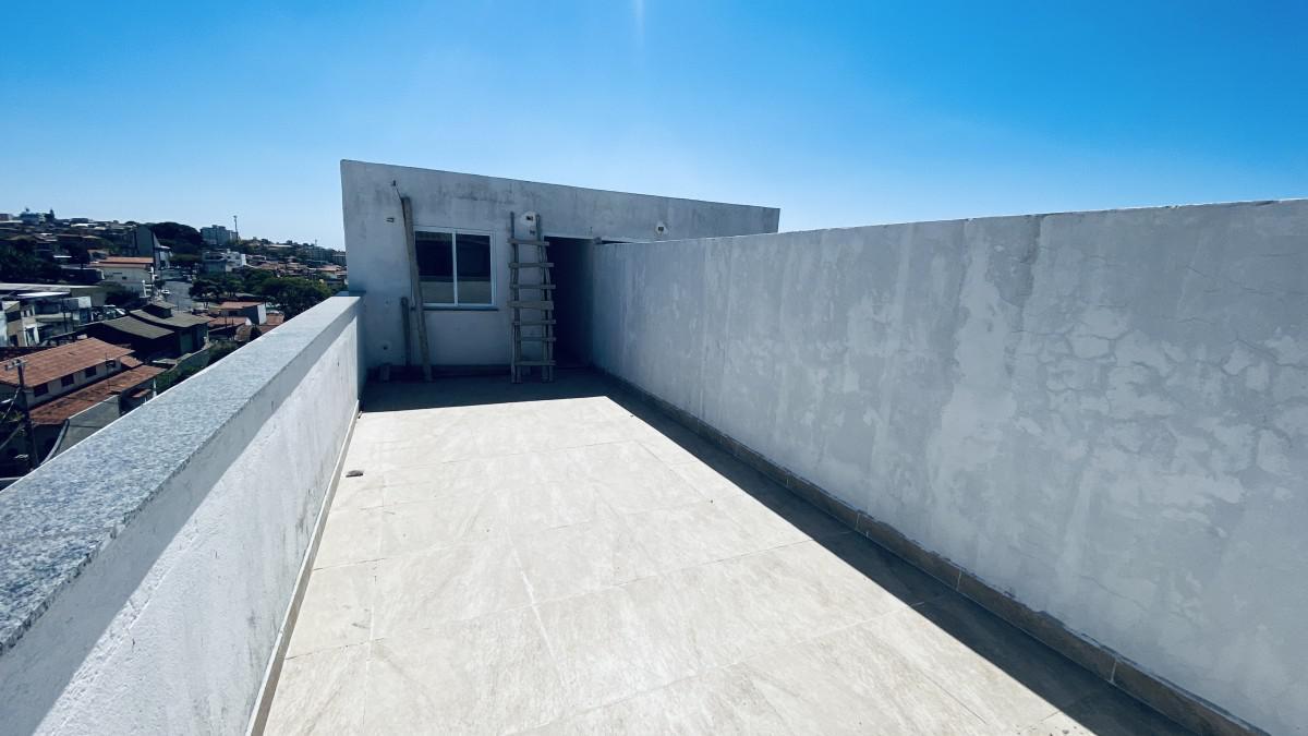 Cobertura, Serrano, 2 Quartos, 2 Vagas, 1 Suíte