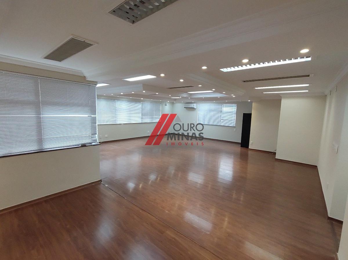 Sala, Santa Efigênia, 3 Vagas