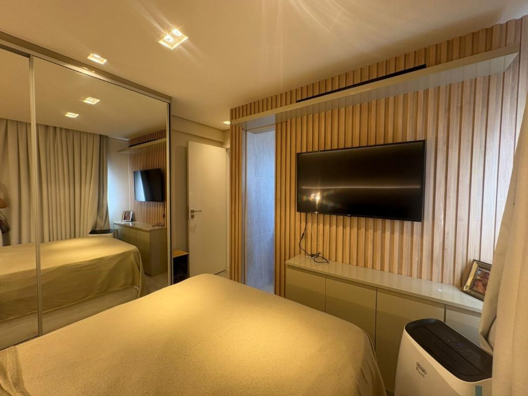 Apartamento, Serrano, 3 Quartos, 2 Vagas, 1 Suíte