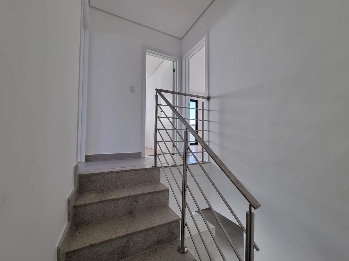 Casa, Planalto, 3 Quartos, 2 Vagas, 1 Suíte