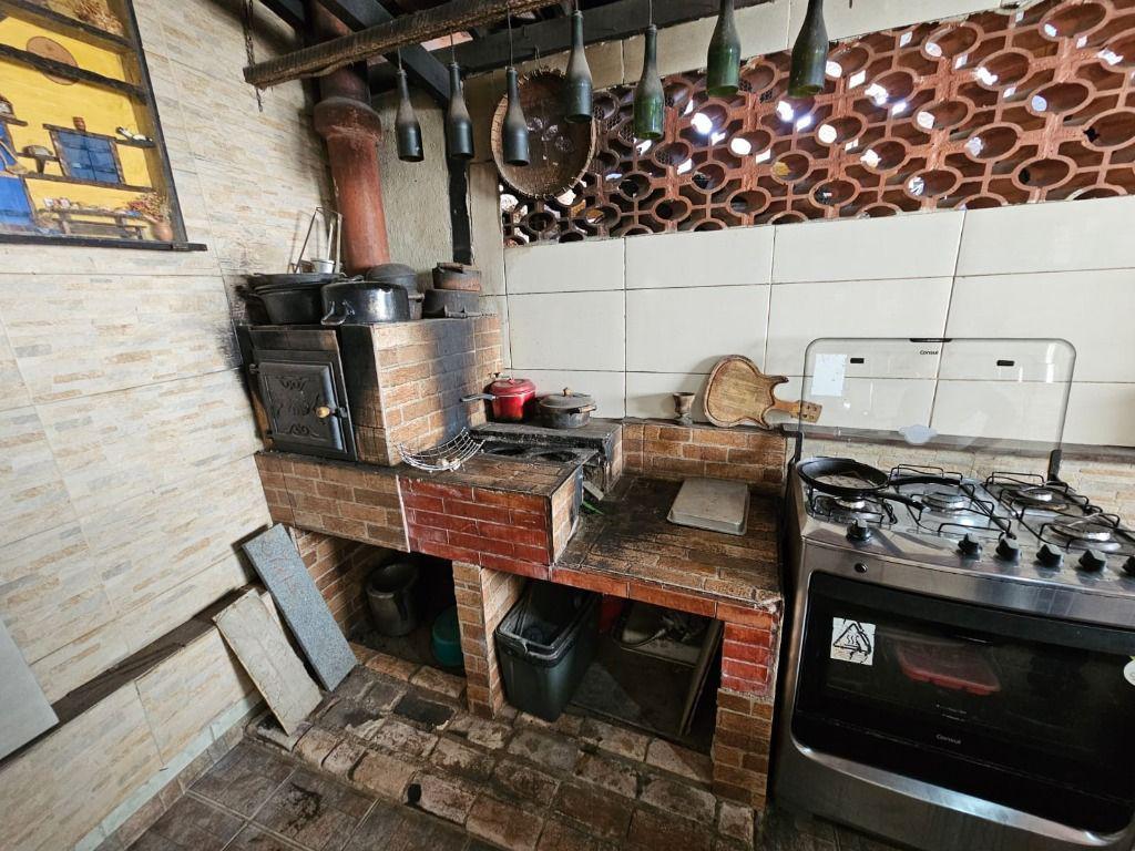 Casa, Esplanada, 3 Quartos, 5 Vagas, 1 Suíte