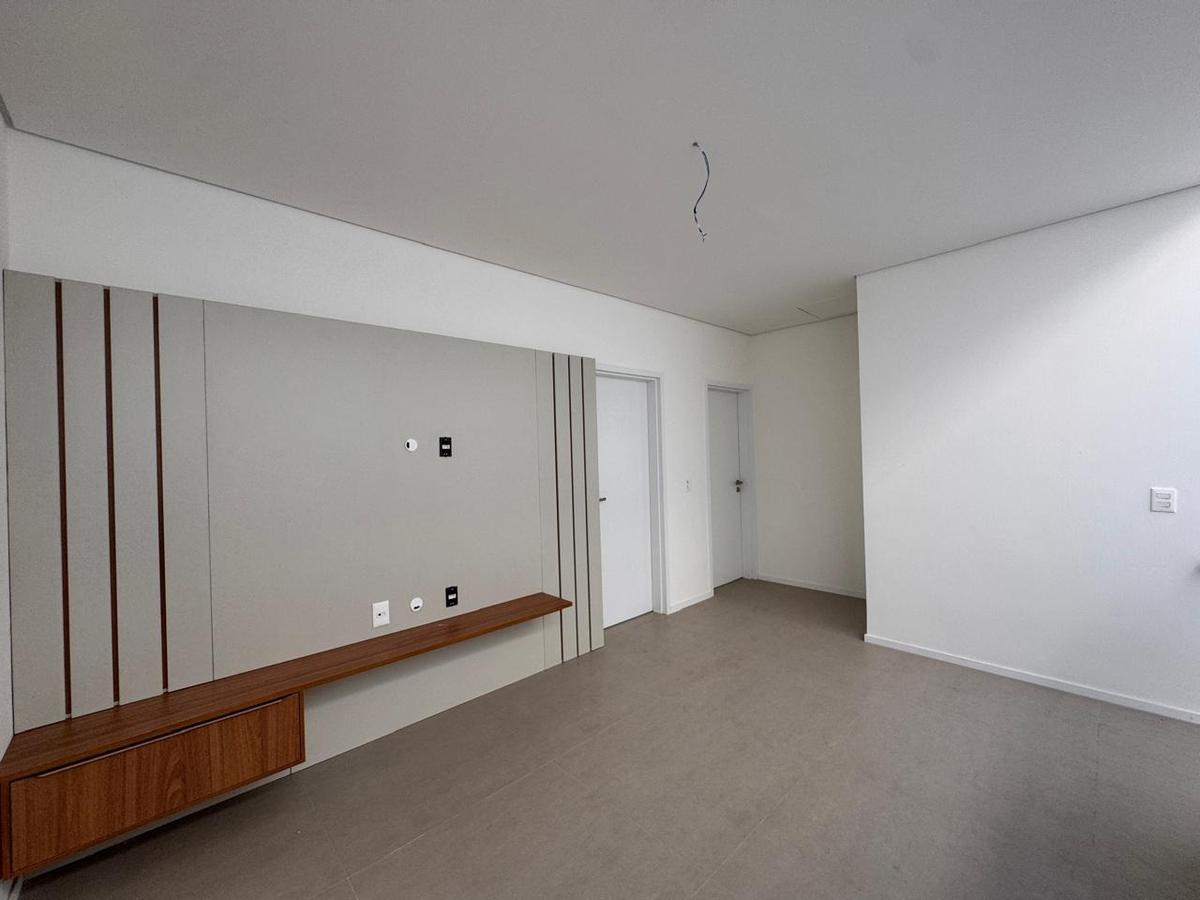 Casa, Garças, 3 Quartos, 2 Vagas, 1 Suíte