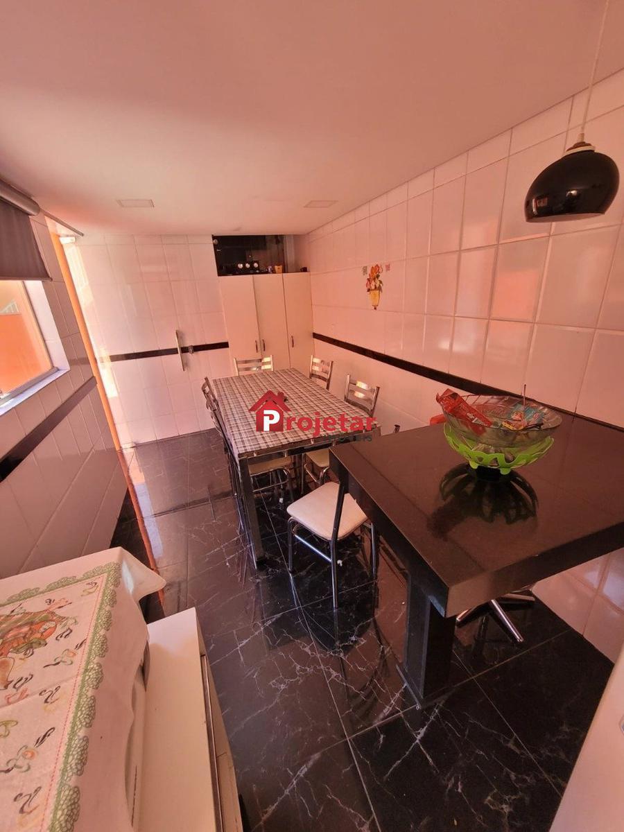 Casa, Floresta, 3 Quartos, 2 Vagas, 1 Suíte