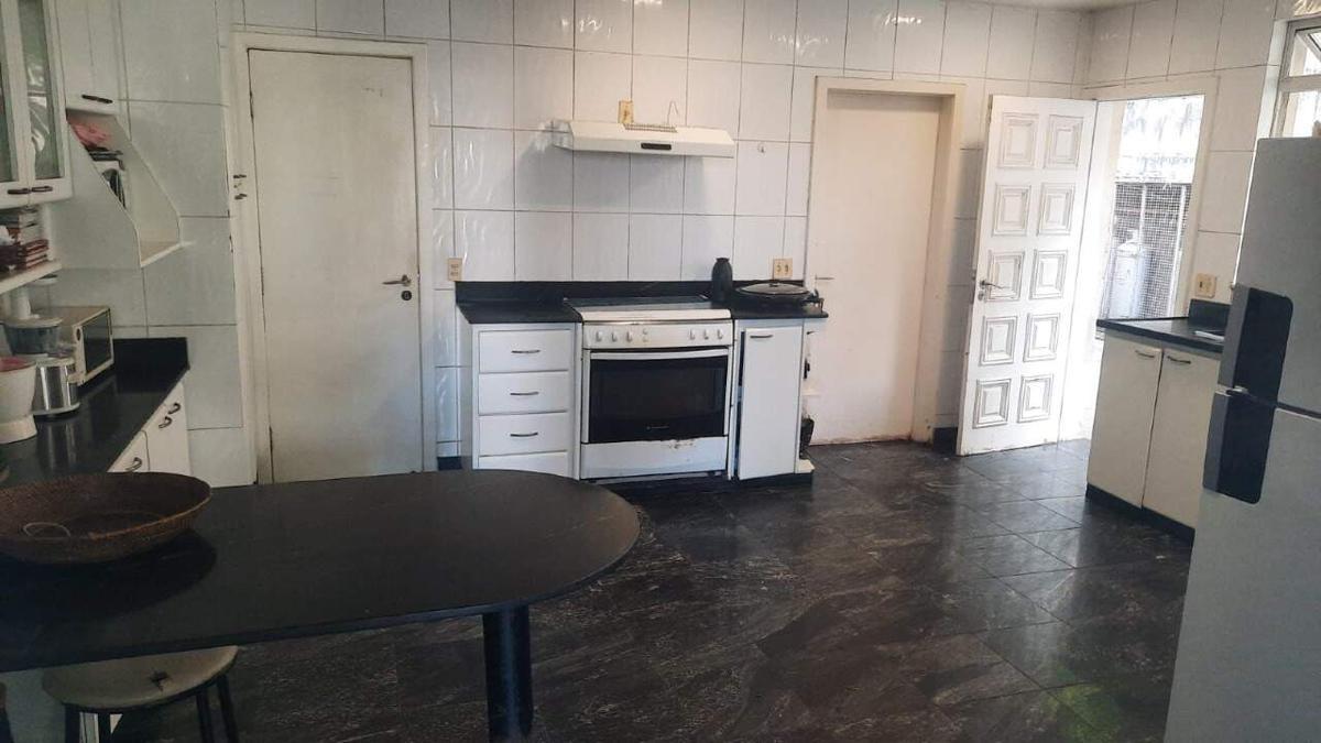Casa, Vila Castela, 4 Quartos, 6 Vagas, 1 Suíte