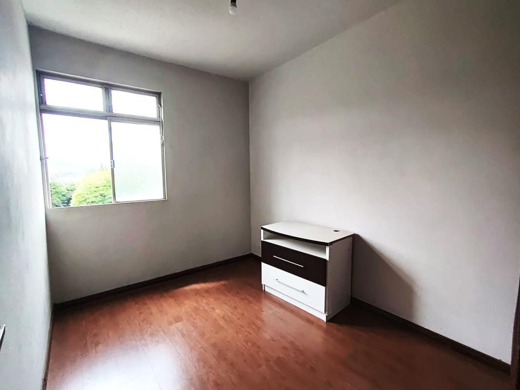 Casa, Europa, 8 Quartos, 3 Vagas, 2 Suítes