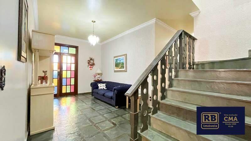 Casa, Luxemburgo, 5 Quartos, 4 Vagas, 2 Suítes