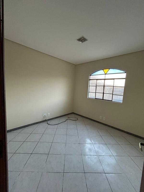 Sala, Padre Eustáquio, 0 Quarto, 0 Vaga