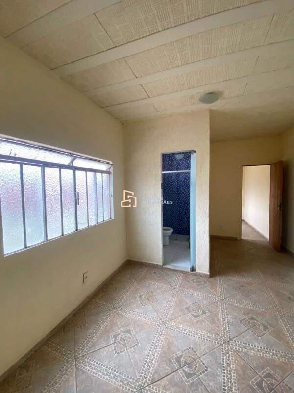 Casa, Das Industrias I (barreiro), 1 Quarto, 1 Vaga, 1 Suíte