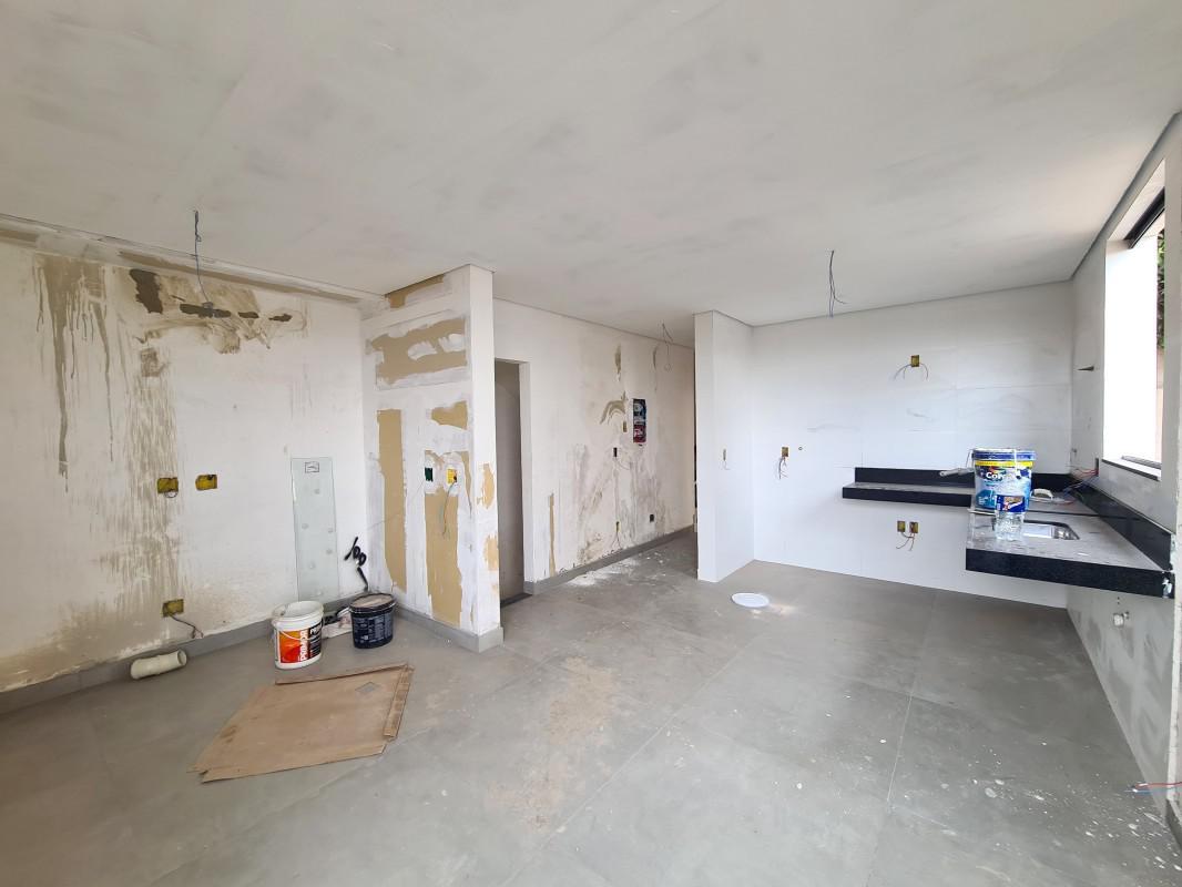 Casa, Ouro Preto, 3 Quartos, 4 Vagas, 1 Suíte