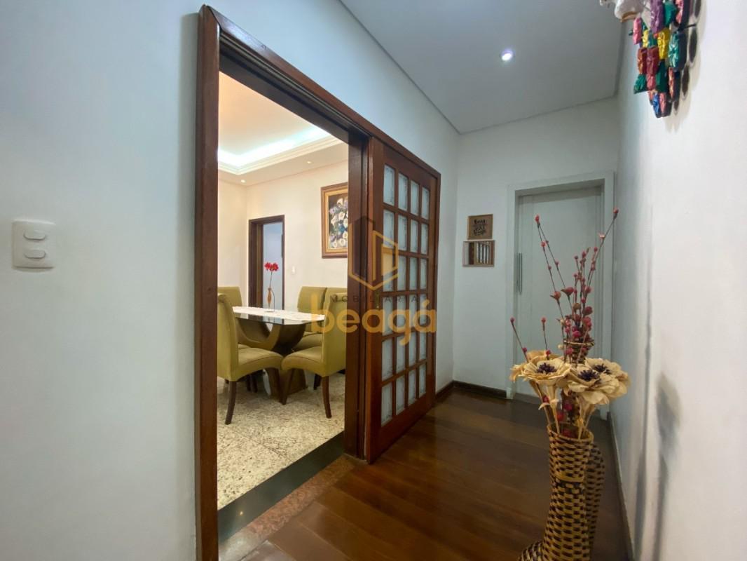 Casa, Parque Xangri-lá, 4 Quartos, 4 Vagas, 2 Suítes