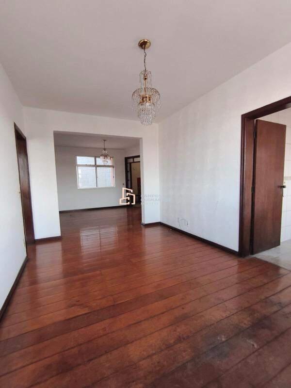 Apartamento, Barreiro, 3 Quartos, 2 Vagas, 1 Suíte