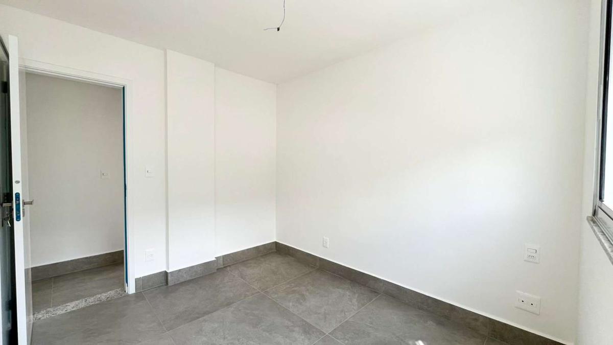 Apartamento, Castelo, 4 Quartos, 3 Vagas, 2 Suítes
