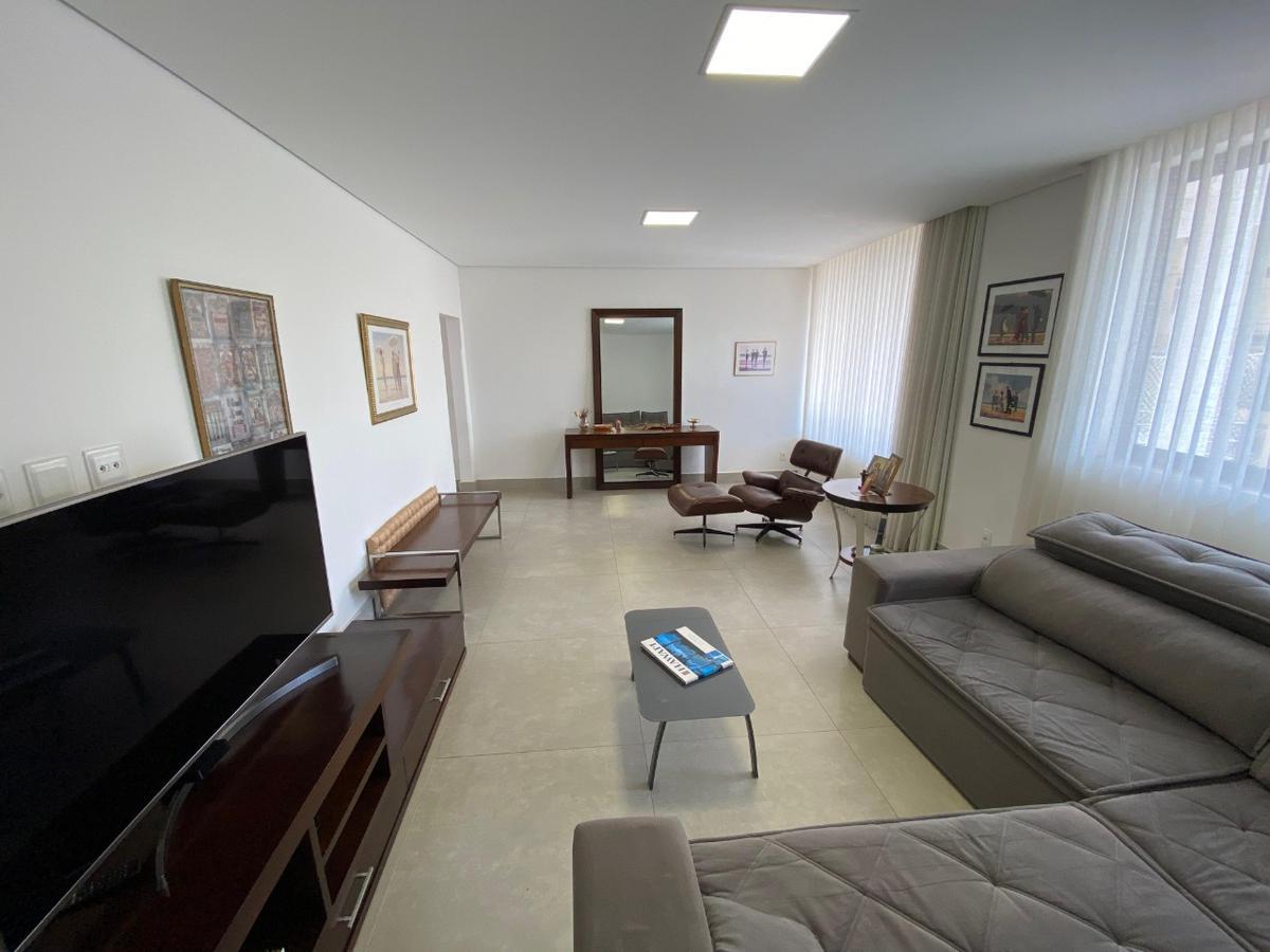 Casa, São José, 4 Quartos, 2 Vagas, 1 Suíte