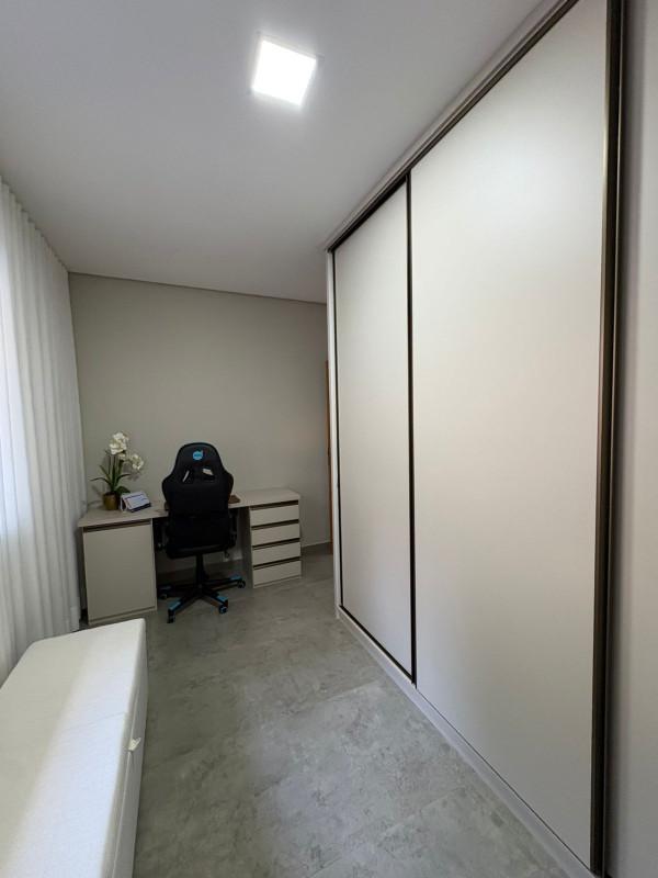 Casa, Masterville, 3 Quartos, 5 Vagas, 1 Suíte