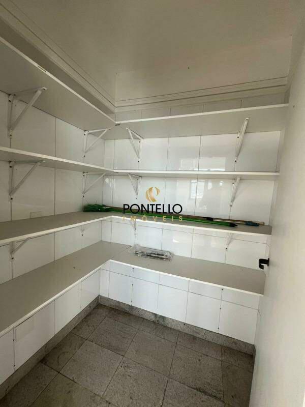 Cobertura, Centro, 4 Quartos, 2 Vagas, 1 Suíte