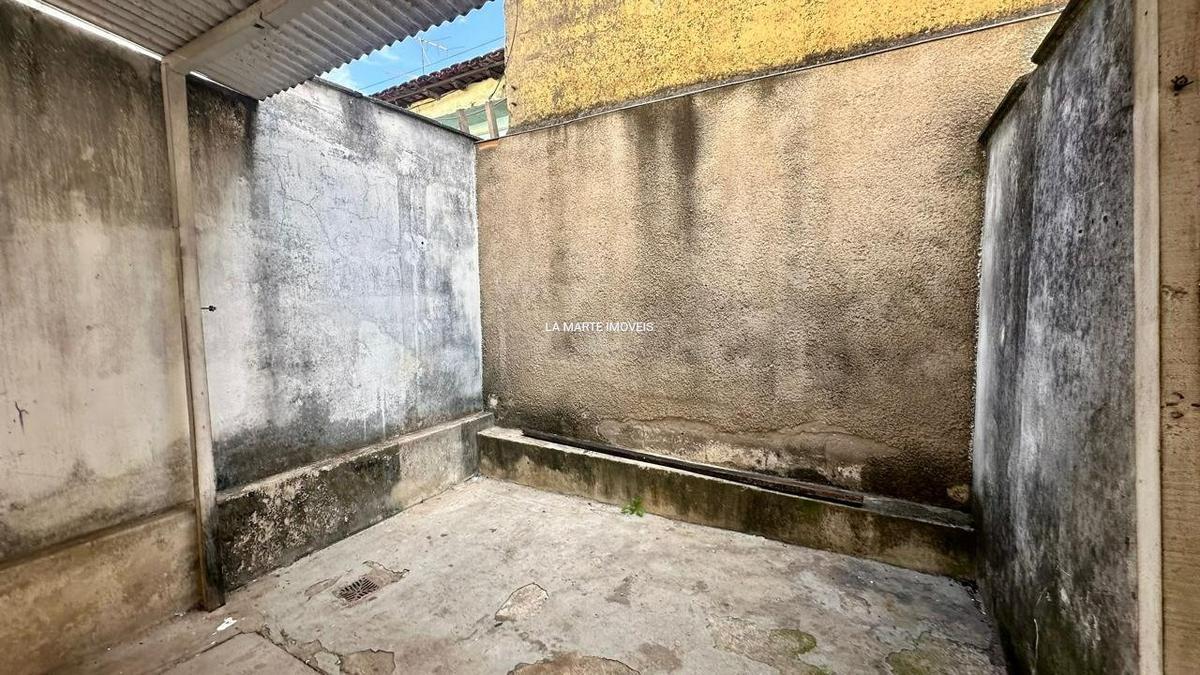 Casa, Fonte Grande, 2 Quartos, 1 Vaga