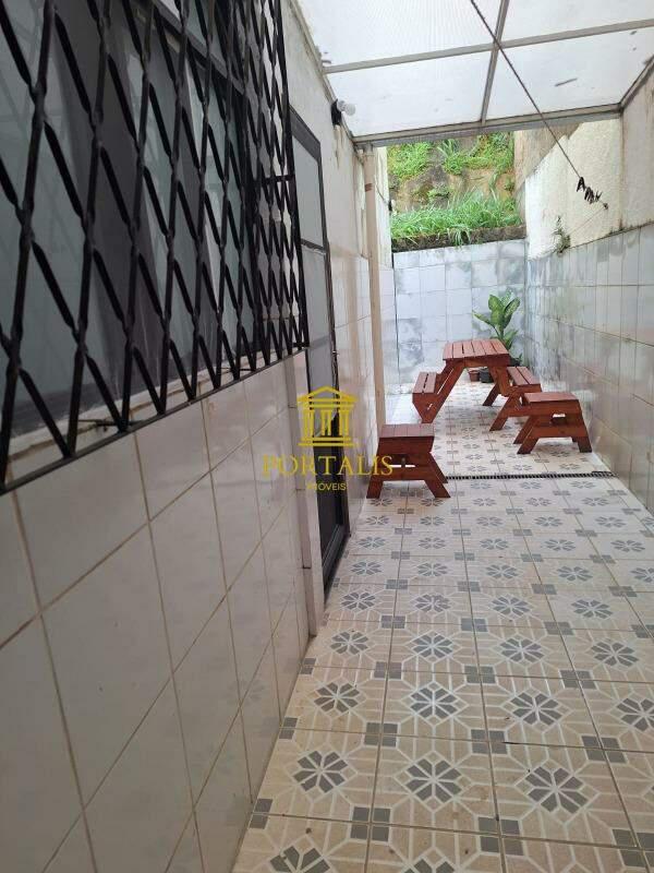 Apartamento, Colégio Batista, 2 Quartos, 0 Vaga, 1 Suíte