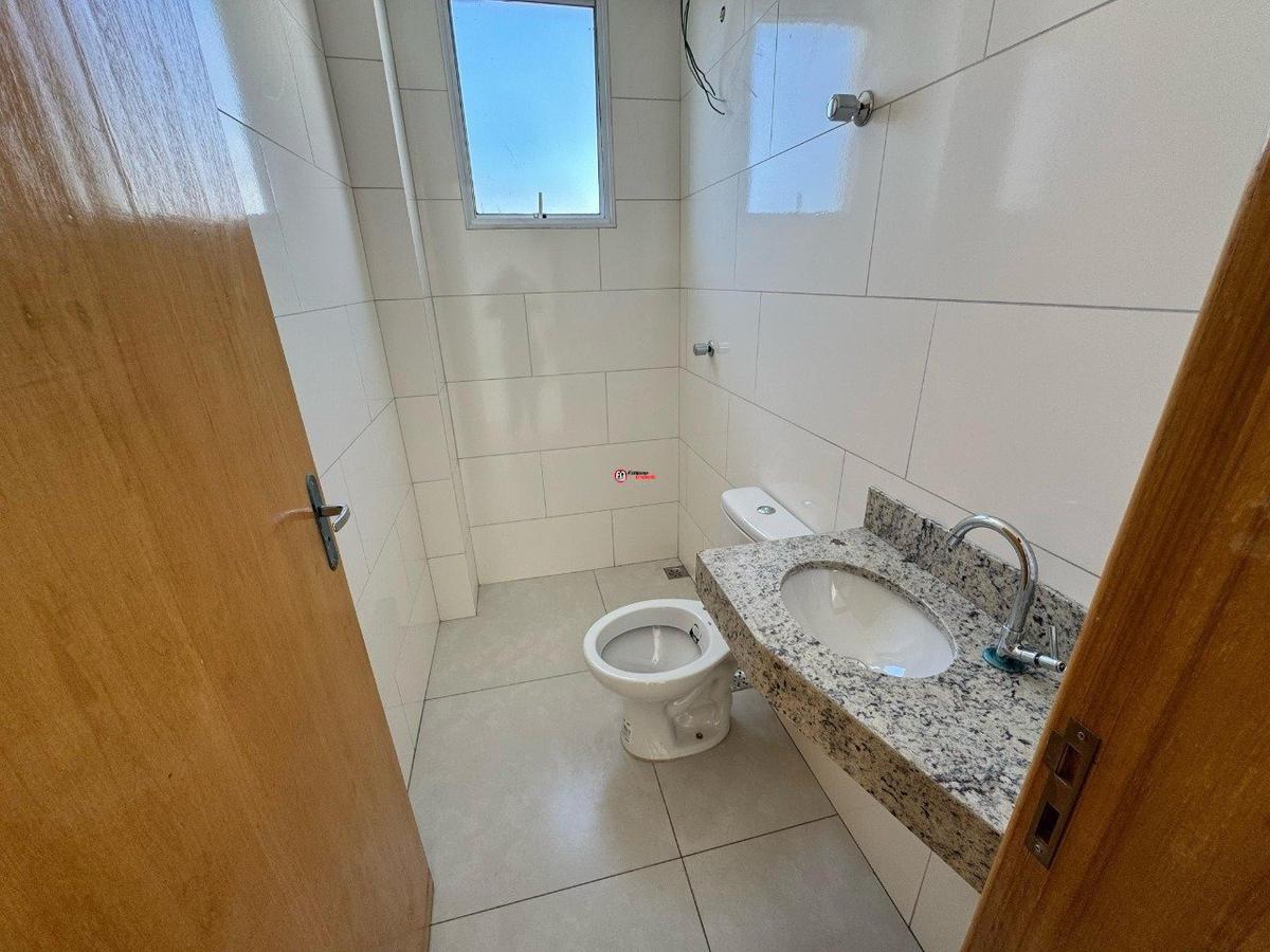Apartamento, Santa Mônica, 2 Quartos, 1 Vaga