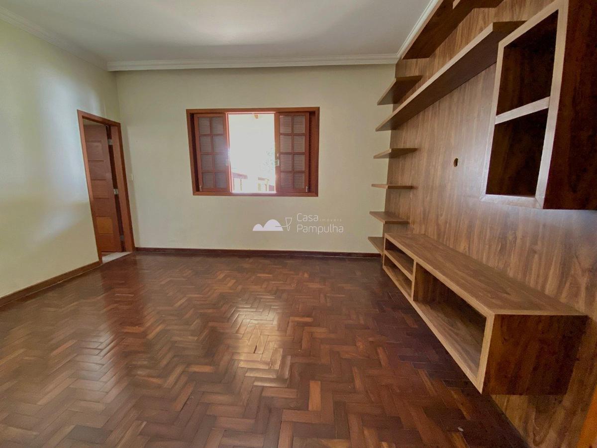 Casa, Braúnas, 3 Quartos, 8 Vagas, 2 Suítes