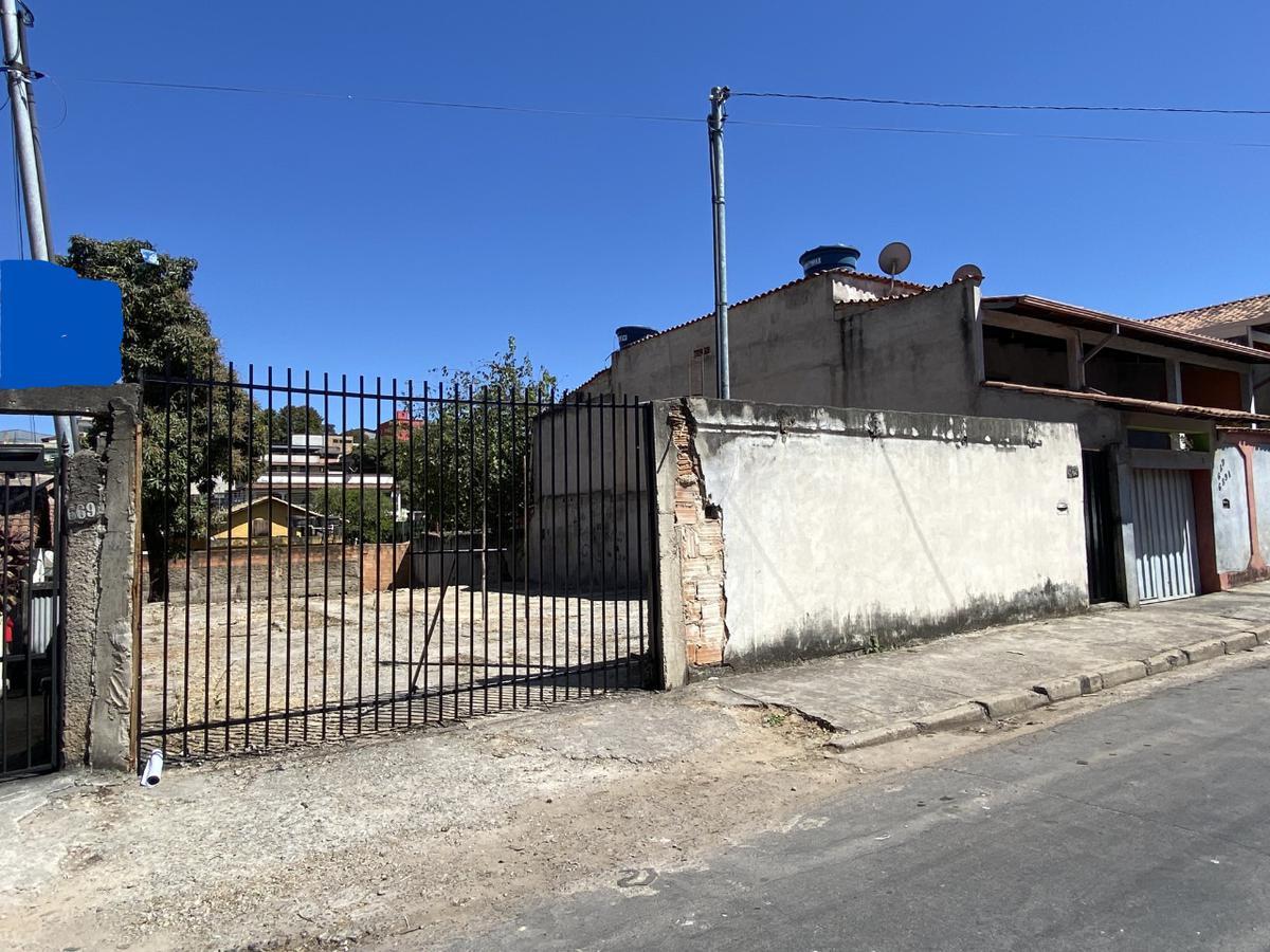 Lote, Vila Universal, 0 Quarto, 0 Vaga