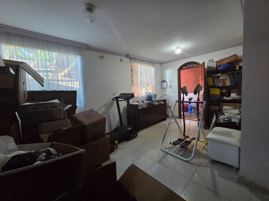 Casa, Pedra Azul, 3 Quartos, 3 Vagas