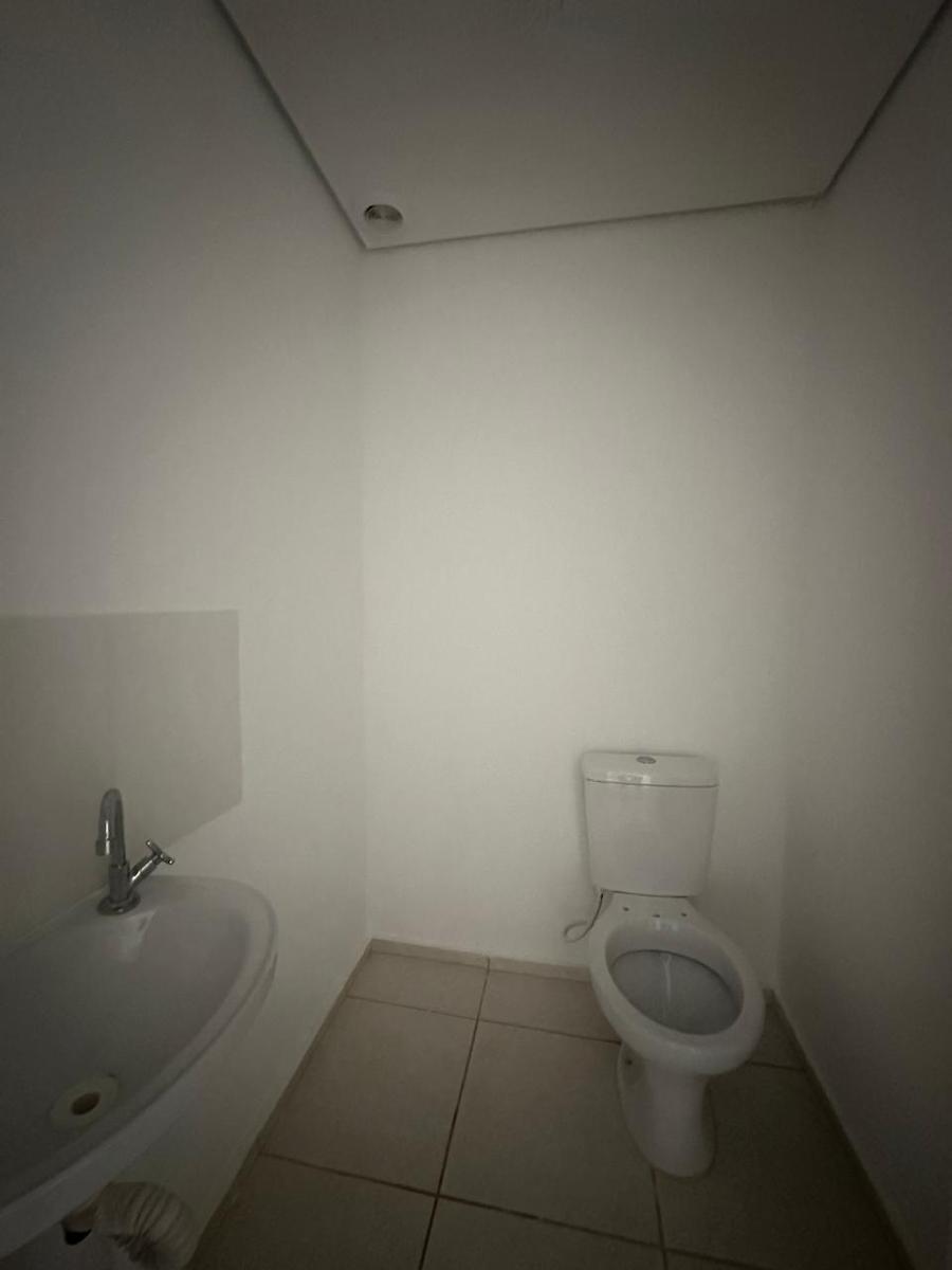 Sala, Lourdes, 1 Quarto, 0 Vaga