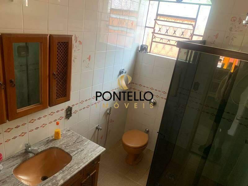 Casa, Cidade Nova, 4 Quartos, 3 Vagas, 1 Suíte