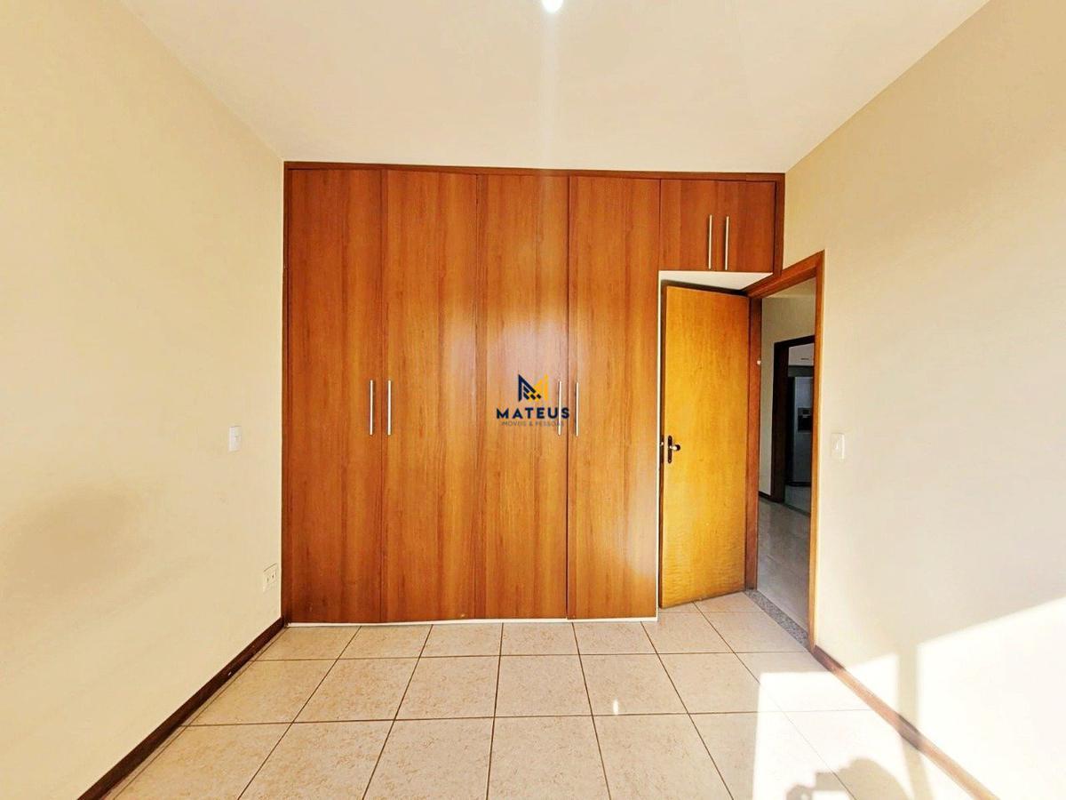 Cobertura, Santa Cruz, 4 Quartos, 2 Vagas, 1 Suíte